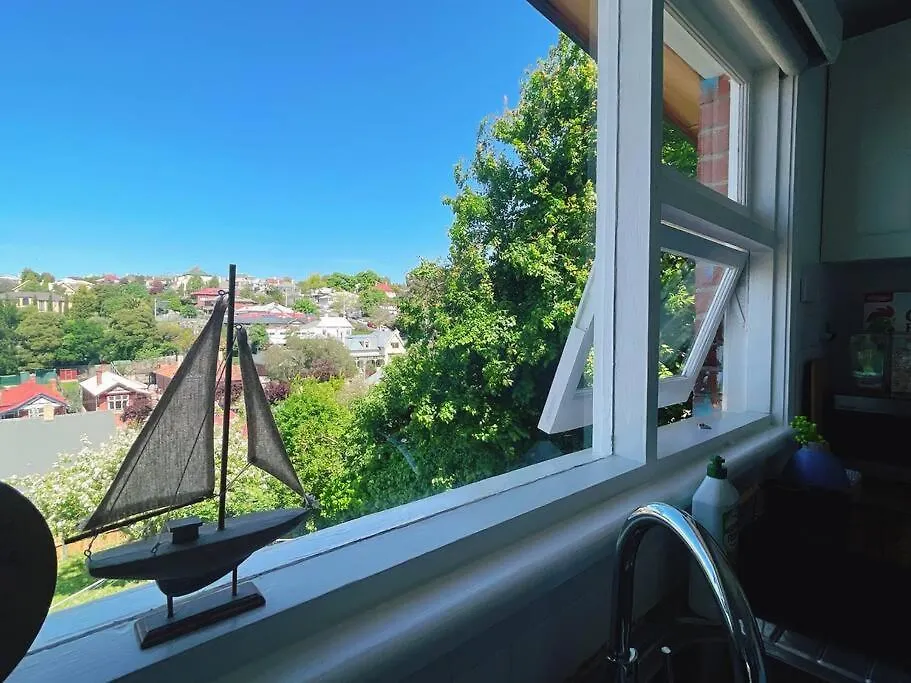 Hébergement de vacances Stunning West Hobart Home- Close To City And Shops